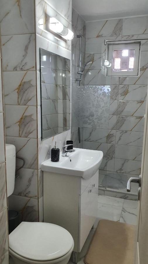 Apartmán Apartament Estera Oradea Exteriér fotografie
